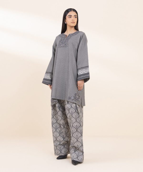 2 Piece - Embroidered Khaddar Suit - 图片 2