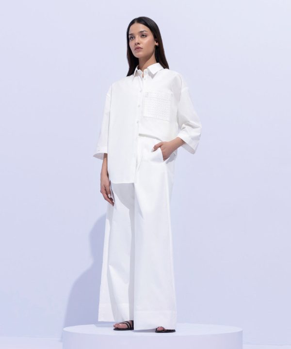 Oversized Shirt with Embroidered Pocket - 图片 5