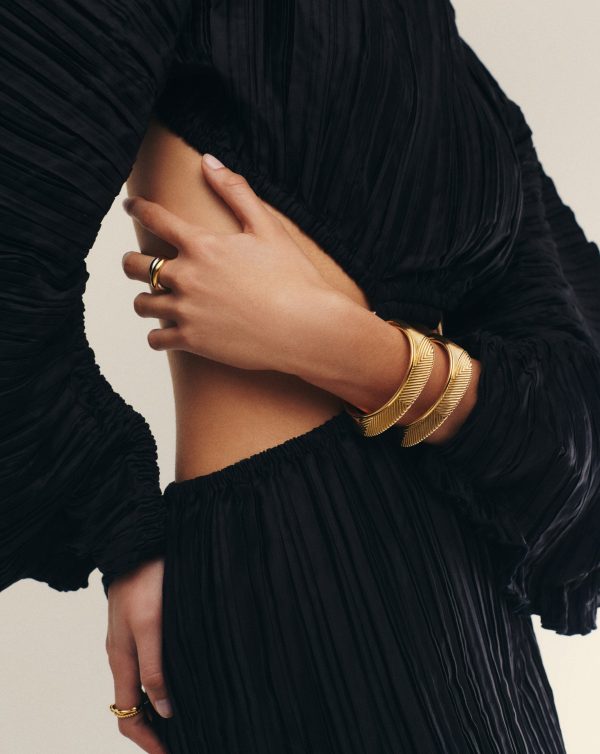 Hera Dome Ridge Statement Cuff Bracelet - 图片 3