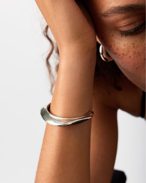 Hera Dome Statement Cuff Bracelet | Silver Plated - 图片 2