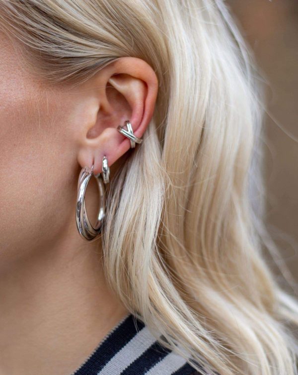 Mini Tunnel Hoop Earrings - 图片 3