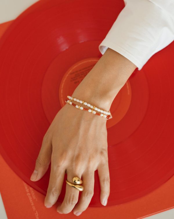 Savi Seed Pearl Beaded Bracelet | Red Quartz & Pearl - 图片 6