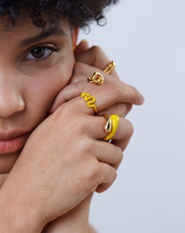 Squiggle Two Tone Enamel Crossover Ring | 18ct Gold Vermeil/Lemon Yellow - 图片 2